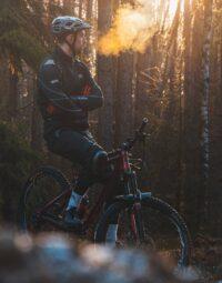Kask FORCE AVES MTB, biało-czarny, mat L-XL